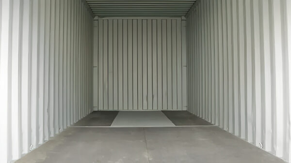 24ft Storage Container With Roll-Up Door - Image 4
