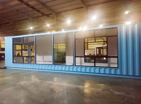 40ft Luxury Good Quality Prefab Modern Container Home - Image 3