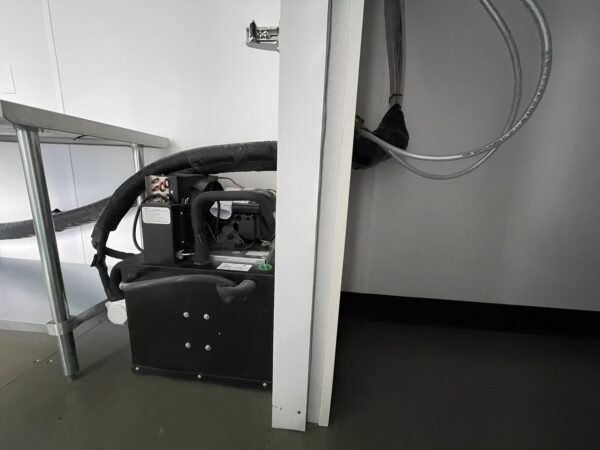 40ft Shipping Container Bar - Image 4