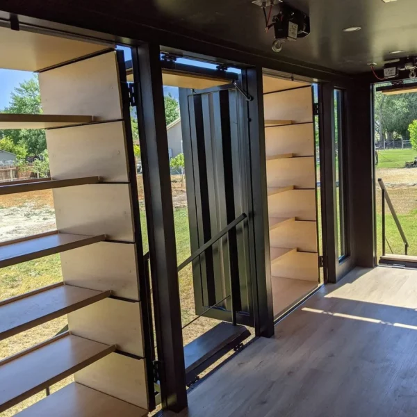 Custom 20ft Shipping Shopping Container on Wheels - Image 6