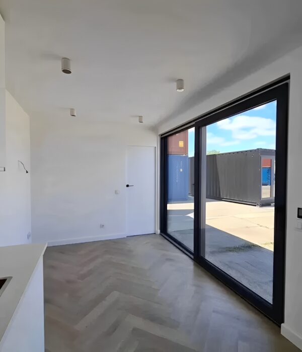 Custom 40ft Shipping Container House - Image 4